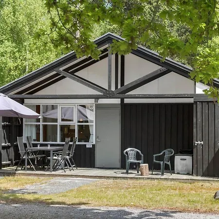 M210-vaeggerlose-botolundvej-112 Holiday home Boto By